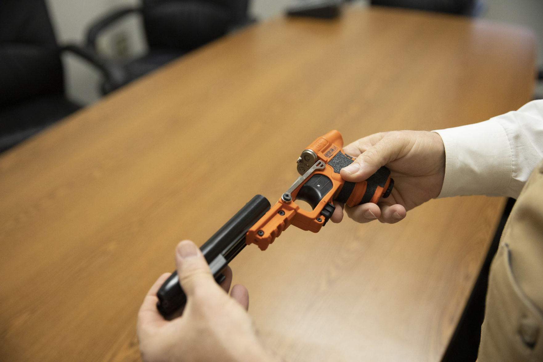 Thomaston man shot with pressurized pepper spray in the eye